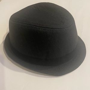 Charcoal fedora for boys size Small 4-6